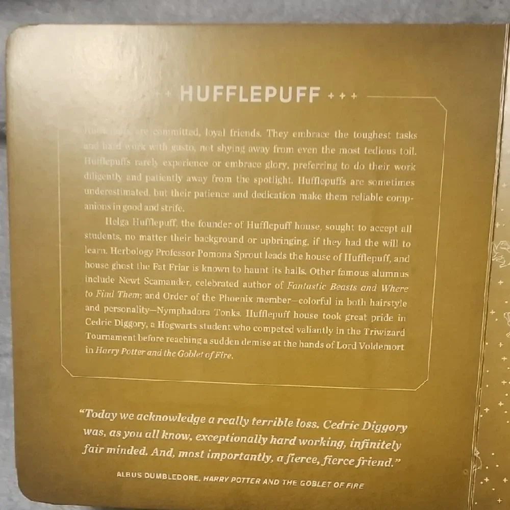 Harry Potter Hogwarts Coaster Book - Gold and Black